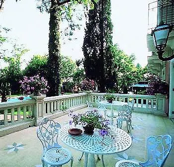 Hotel Villa Paradiso Dell'Etna San Giovanni La Punta 4*,